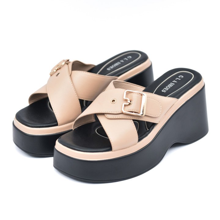 Mules compensées avec boucle