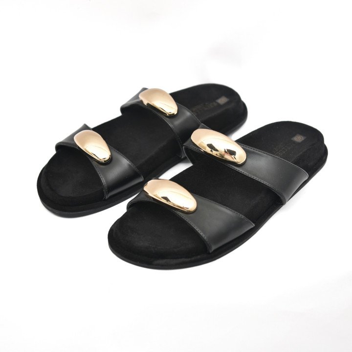 Mules Chic à Détails Métalliques