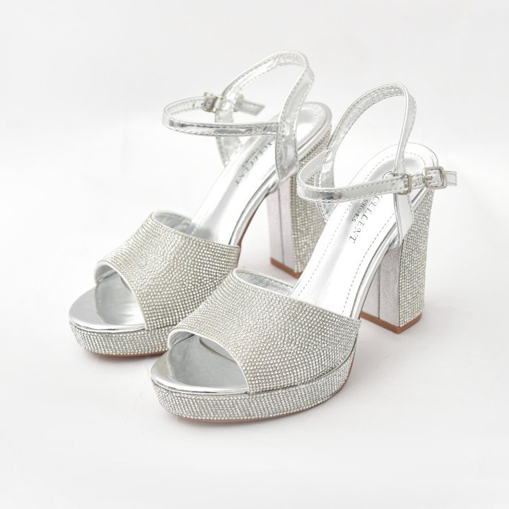 Sandales à Talon Bloc Ornées de Strass