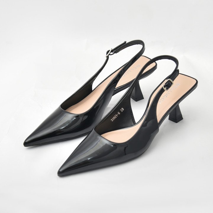 Escarpin slingback élégant à bout pointu et talon moyen